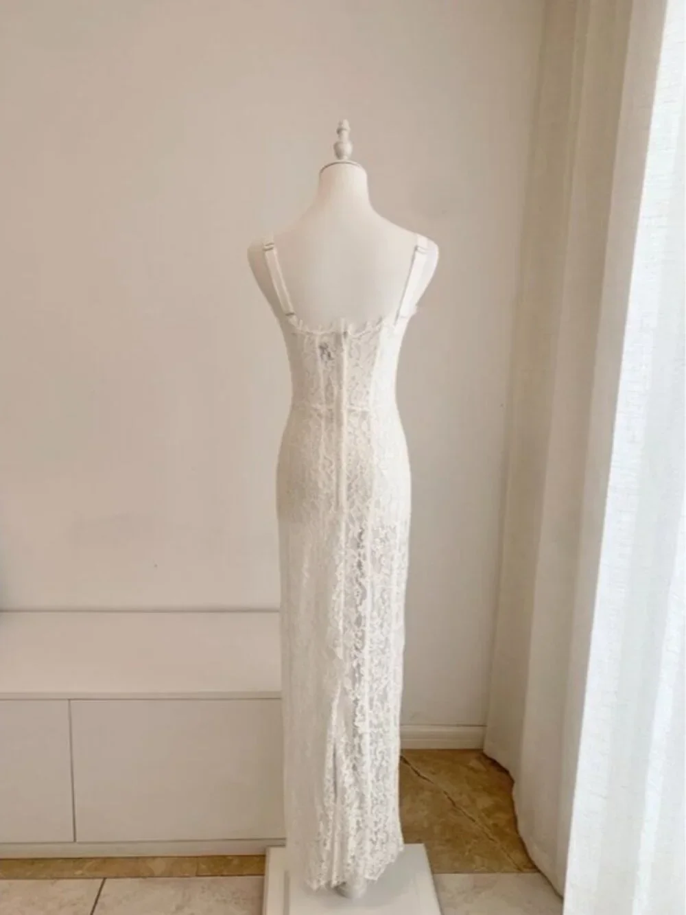 Helsa The Lace Column Dress-White - Picture 8 of 13